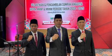 Menkum HAM RI Lantik Kakanwil Kemenkum HAM Sulteng Jadi Anggota Majelis Kehormatan Notaris Wilayah