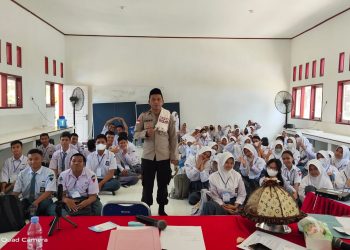 Satgas Madagoraya Masuki SMA Negeri 3 Poso, Sosialisasikan Bahaya Radikalisme dan Intoleransi