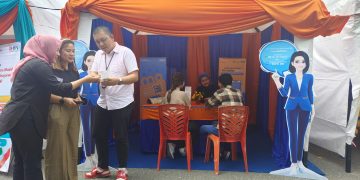 BRI Buka Layanan Masyarakat Di Stand Pameran HUT Kota Poso