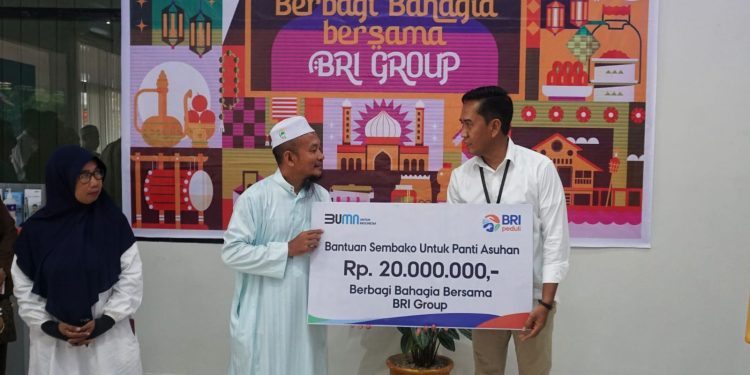 BRI Serahkan Bantuan Sembako Pada Dua Panti Asuhan Di Ampana