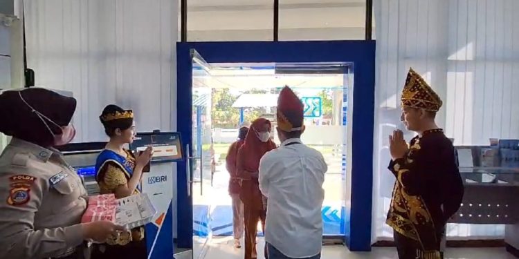 Peringati Hari Pelanggan Nasional, BRI Angkat Tematik Budaya Daerah Poso