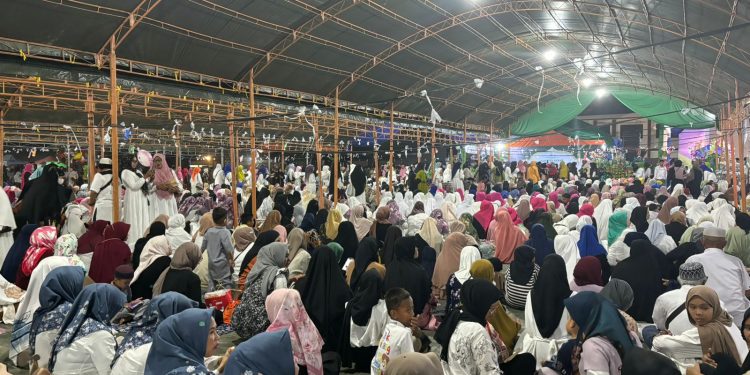 Digagas Cagub Sulteng Anwar Hafid, Sulteng Bersalawat Dihadiri Puluhan Ribu Majelis Taklim