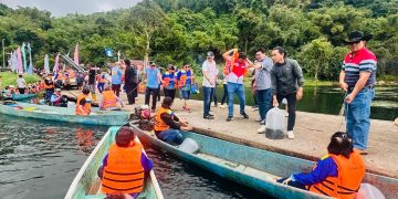 Pertamina Patra Niaga Sulawesi dan HIMPANA Manado Bersama Lestarikan Danau Tondano Lewat Tabur Benih Ikan