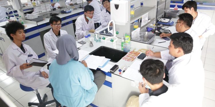 Riset Kolaboratif UPER: Kembangkan AI untuk Percepat Penemuan Kandidat Obat Kanker dan Autoimun